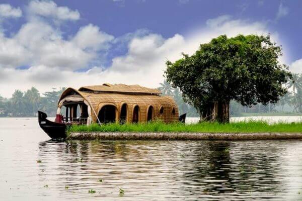 Alleppey Houseboat Kerala Tour Attraction