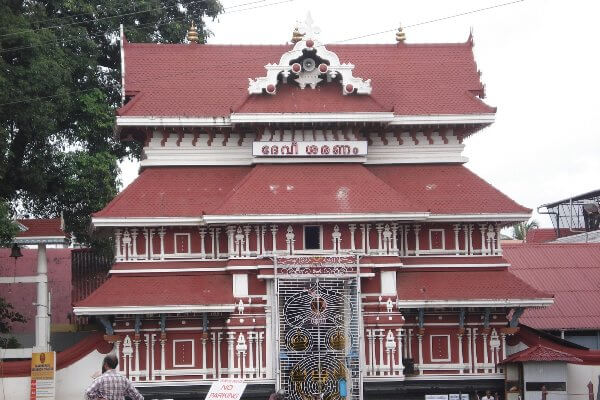 Kerala Guruvayoor Krishna Temple